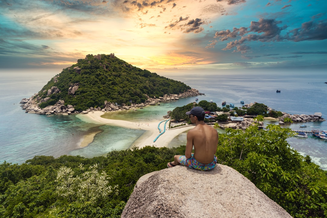 Thailand: Tempel, Traumstrände & Dschungel